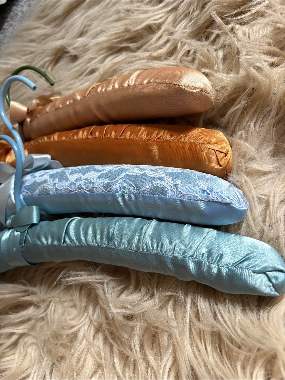 Padded Satin Vintage Hangers in Light Blue and Copper - Picture 3 of 4